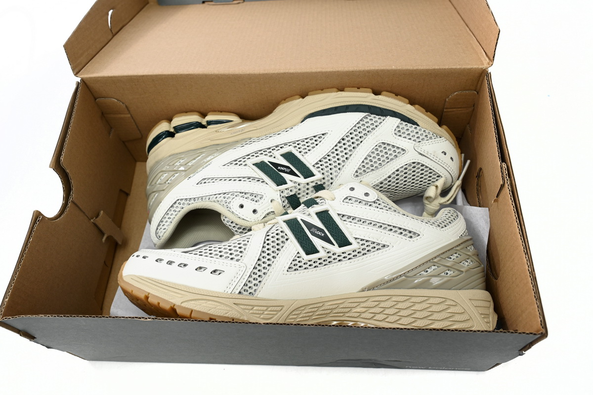 New Balance 1906R 'White Green' M1906RQ - Premium Athletic Sneakers New Balance 1906R 'White Green' M1906RQ - Premium Athletic Sneakers