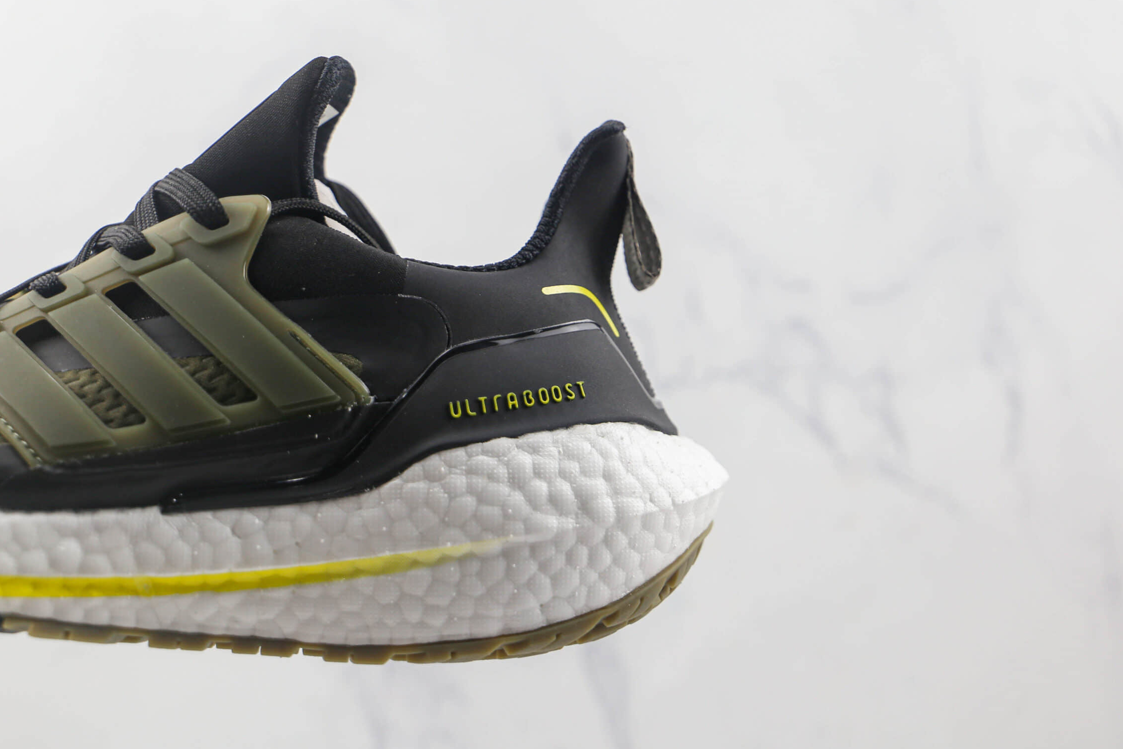 Adidas Ultra Boost 21 Cold.RDY Focus Olive S23896 - Ultimate Performance for Cold Weather