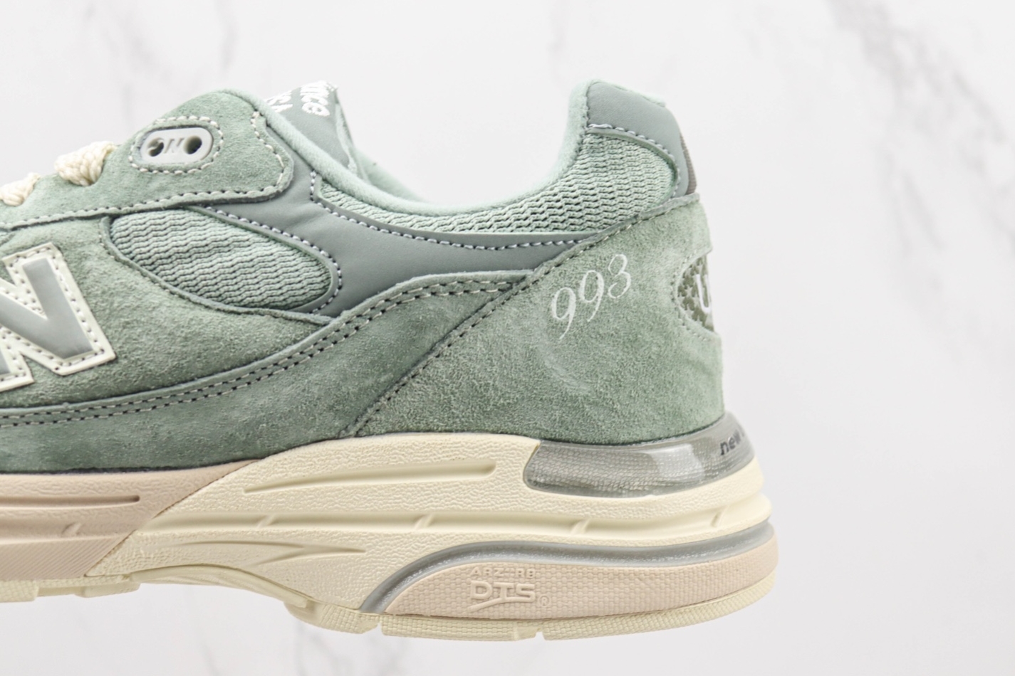 New Balance 993 Made in USA x Kith 'Pistachio' MR993KH1 - Premium Quality Athletic Sneaker