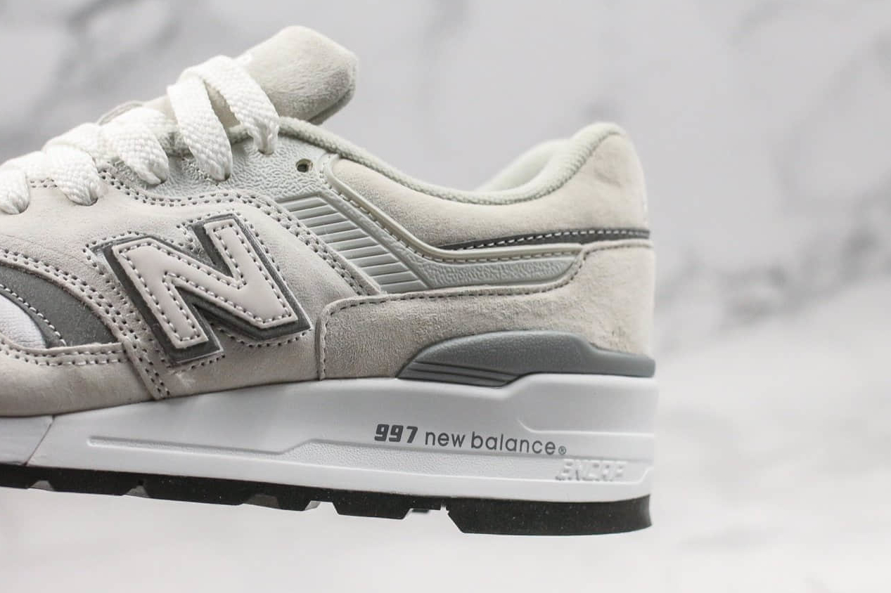 New Balance 997 D-Wide White Red M997LBG - Classic Style and Comfort
