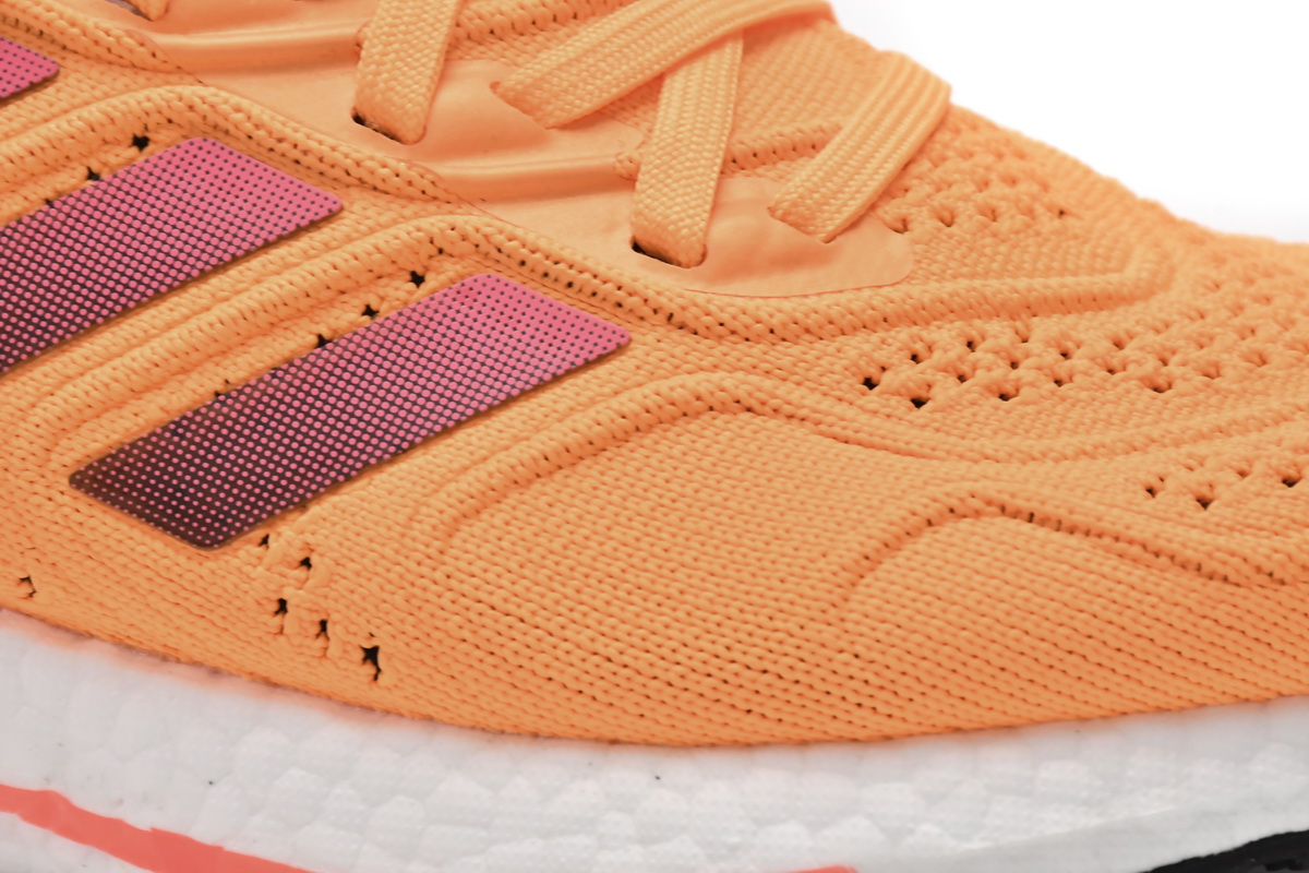Adidas Unisex Ultra Boost 22 Heat.Rdy Low-Top Orange GX8038 – Ultimate Performance and Style
